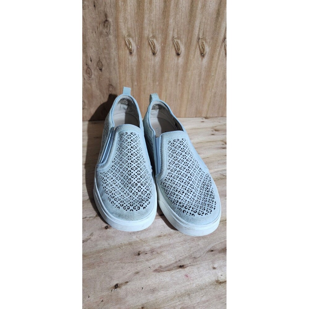 Vionic Kimmie Perf Light Blue Perforated Leather White Slip On Shoe Womens 9.5